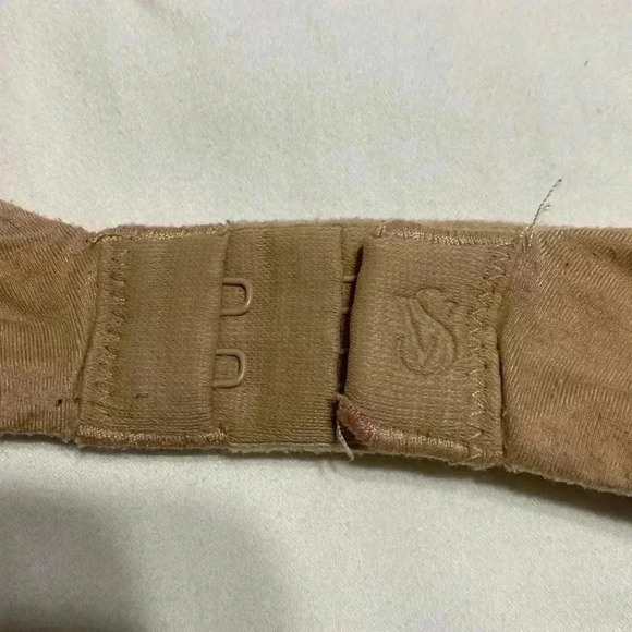 Victoria’s Secret Body by Victoria Perfect Shape Tan/Nude 32C padded Push Up Bra - Picture 5 of 8